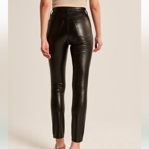 Abercrombie & Fitch Vegan Leather Skinny Pant - Picture 3 of 11